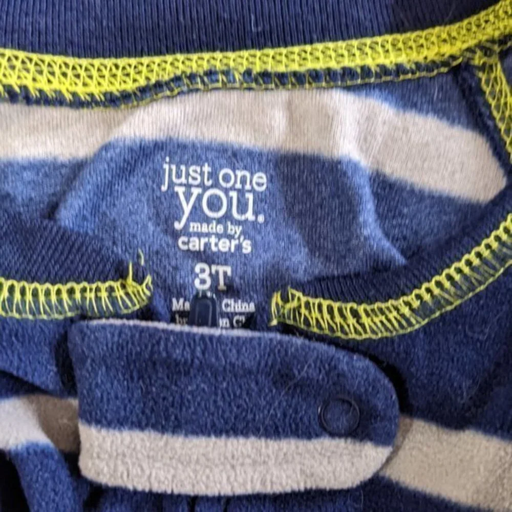 Boys Carter's Rhino one piece zip up footed sleeper size‎ 3t